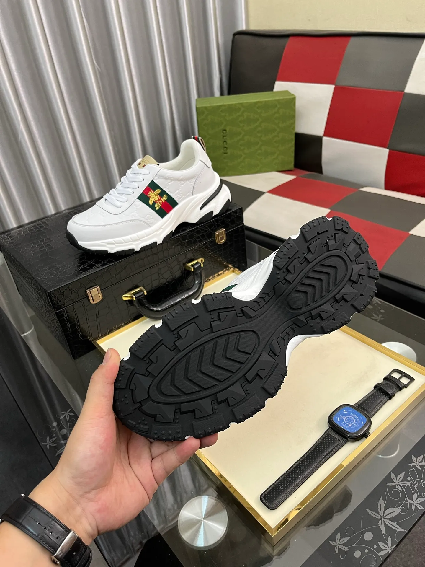 Men's Men's Shoes 💰458⌚️⌚️《Gucci*》The latest hot-selling casual shoes, top brand [seduce] luxury~purchase, top~quality. [Strong] The upper is made of imported breathable cowhide with material ➕ breathable sheepskin feet (•) and fine workmanship. Original stylish and stylish soft rubber wear-resistant and non-slip outsole, light and comfortable on the foot, size: 38-443️⃣colors available
